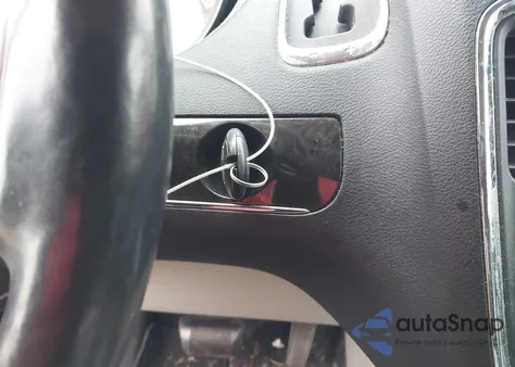 2014 Chrysler Town & Country Touring L from USA, damaged, VIN 2C4RC1CG0ER257010